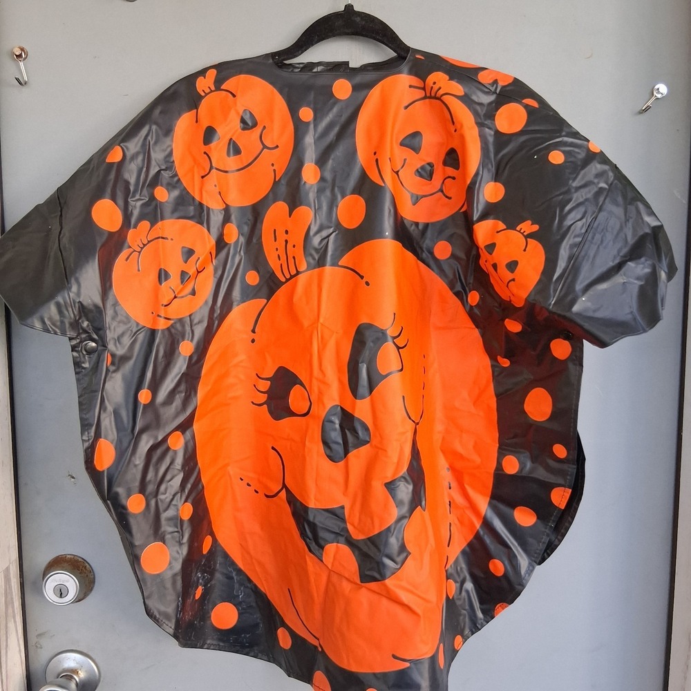 Vintage Avon Wear 'Em Scare 'Em Vinyl Halloween Costume Child L Over head